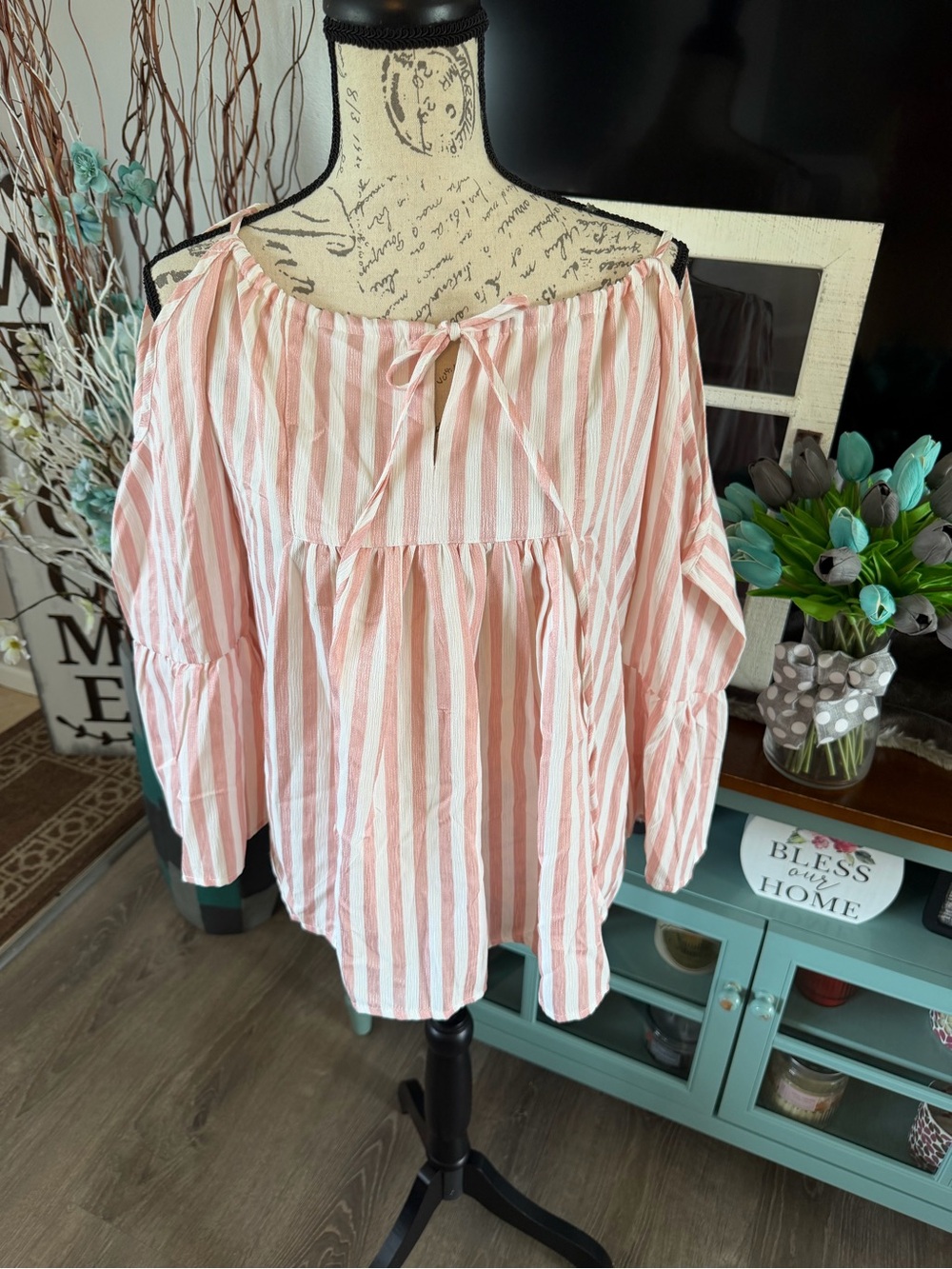 Andthewhy Striped Pink Off-Shoulder Peasant Tunic with Tie Neck Small